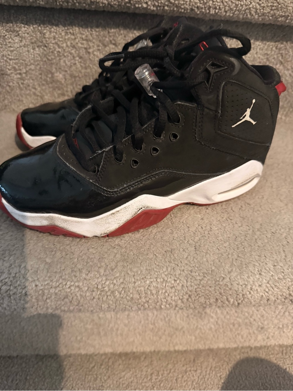 Jordan B'Loyal sneakers in the "Bred" colorway Youth 4.5